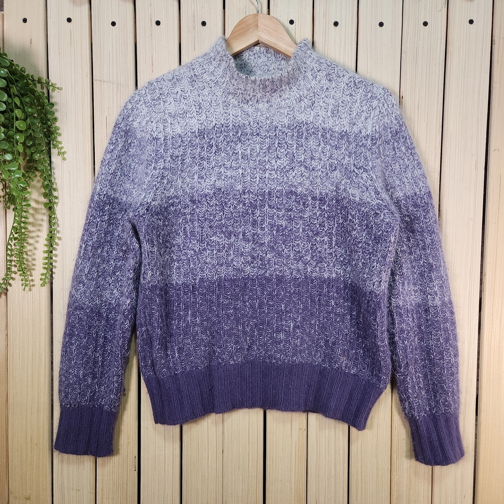Knit Sweater Gradient White Stage Angora Vintage